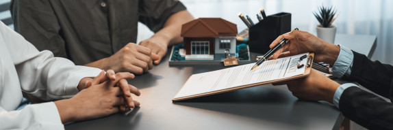 Chute du gouvernement Bayrou : quel avenir pour l'immobilier et les taux de crédit ?