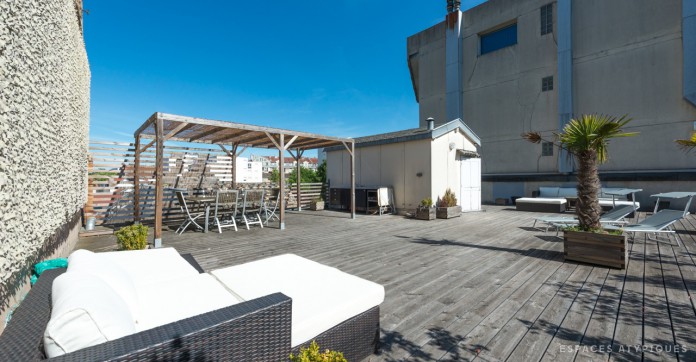 EN IMAGES. A vendre : appartement toit-terrasse dans un immeuble Haussmannien