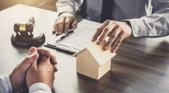 Logement neuf : hausse des ouvertures de chantier, mais baisse des permis en août 2025