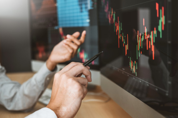 Réglementation financière : pourquoi les placements deviennent de plus en plus coûteux