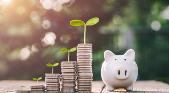 L'épargne solidaire séduit de plus en plus les Français, surtout les jeunes