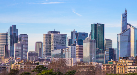 Un trimestre marqué par des trajectoires divergentes pour les fonds immobiliers