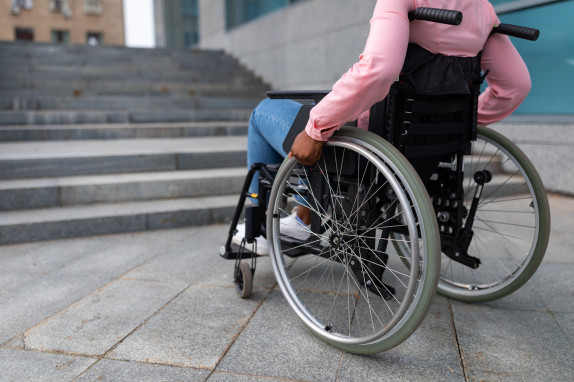 Fauteuils roulants : remboursement total pour les personnes handicapées