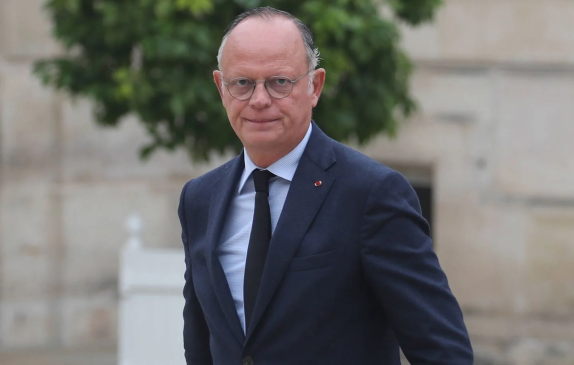 Édouard Philippe prend ses distances avec la fiscalité immobilière