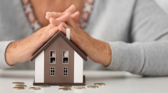 Absence de budget : les aides immobilières brutalement à l'arrêt