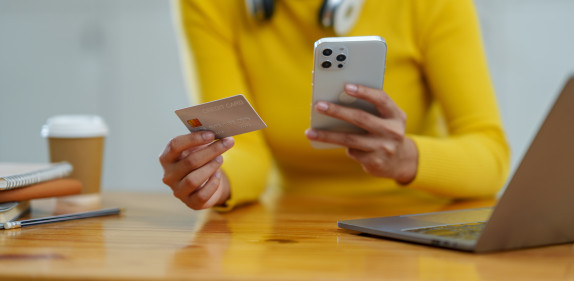 Perturbations bancaires avant les fêtes : comment gérer vos comptes