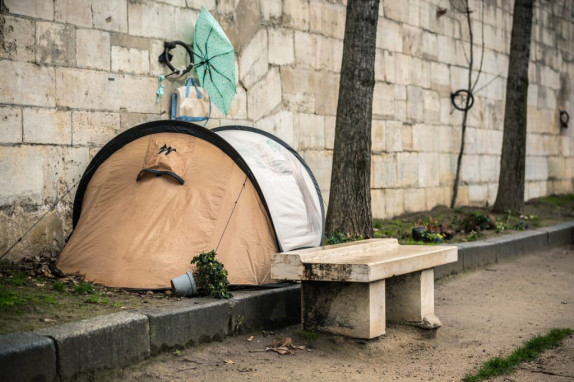 Urgence hivernale : la gauche appelle à réactiver la loi de réquisition des locaux vacants