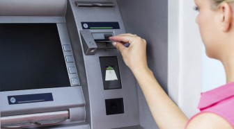 Évolution des coûts bancaires : une facture de plus en plus salée pour les usagers