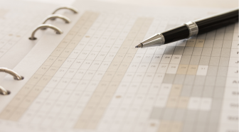 Paiement Agirc-Arrco 2026 : anticiper les dates de virement de votre pension