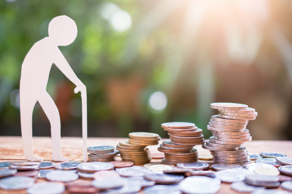 Hausse des pensions de base en 2026 : pourquoi votre virement pourrait baisser