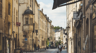 Immobilier à Nancy : vers un ajustement des prix de vente face à une location figée