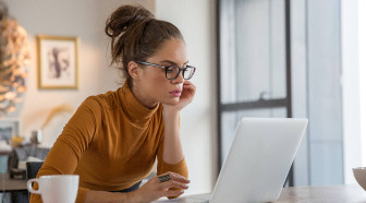 Comportements financiers : les défis de l'autonomie et de l'épargne au féminin