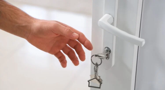 Lutte contre le squat et les impayés : le nouveau plan d'action du ministère du Logement