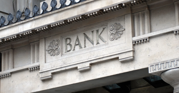 Primes et gratuité : le palmarès des offres de bienvenue des banques de réseau en avril 2026