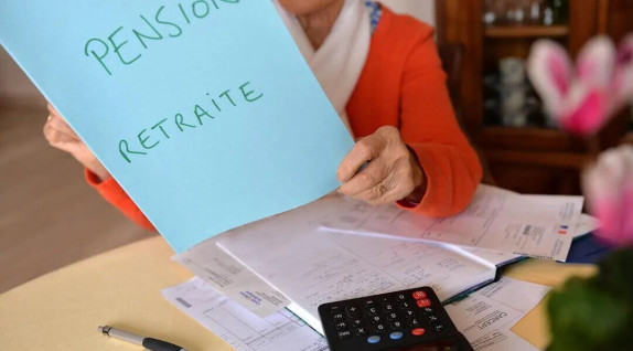 Dysfonctionnements à l'Agirc-Arrco : vers un remboursement massif pour 100 000 retraités lésés