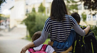 Pouvoir d'achat : les familles monoparentales face à une précarité budgétaire accrue