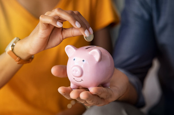 Comportement d'épargne : les Français réorientent leurs placements face à la baisse des taux réglementés