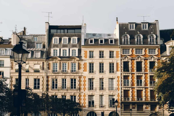 Immobilier francilien : les notaires décrivent un marché de l'ancien sous haute tension