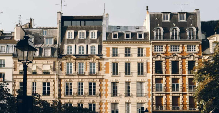 Immobilier francilien : les notaires décrivent un marché de l'ancien sous haute tension