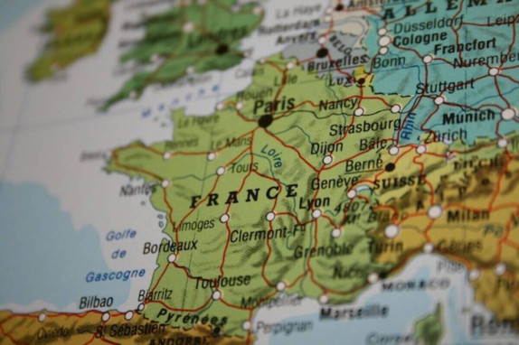 Immobilier : les stations balnéaires résistent à la baisse nationale des prix