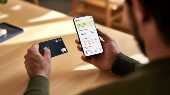 Résultats 2025 : la fintech française Qonto confirme sa rentabilité mais voit son bénéfice reculer de 36 %