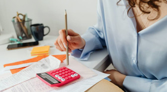Lutte contre les fraudes sociales : France Travail habilité à suspendre les allocations chômage à titre conservatoire