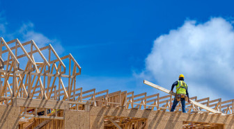 Construction de logements neufs : rebond des chantiers et repli des autorisations en juillet 2026