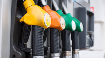Pouvoir d'achat et carburant : syndicats et oppositions dénoncent l'impuissance du gouvernement