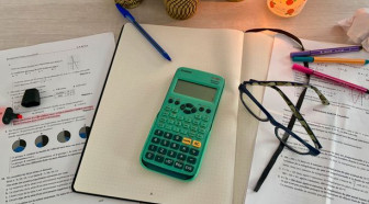 Réforme de l'Allocation de rentrée scolaire (ARS) : le gouvernement vise 600 millions d'euros d'économies