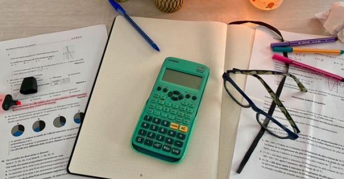 Réforme de l'Allocation de rentrée scolaire (ARS) : le gouvernement vise 600 millions d'euros d'économies