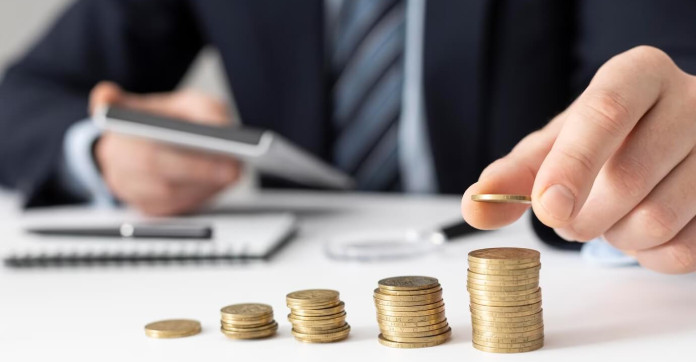 Fiscalité de l'épargne et des patrimoines : le dilemme politique des finances publiques face à la dette