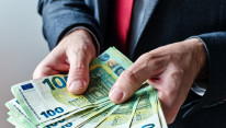 Smic : une hausse avant janvier entre dans les discussions, sans décision annoncée