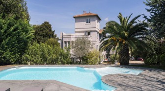 EN IMAGES. À vendre : maison de maître revisitée à Marseille