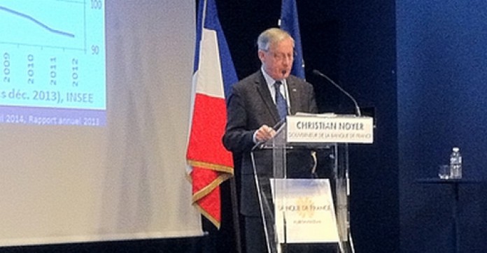 Christian Noyer veut que les banques remontent les taux des prêts immobiliers