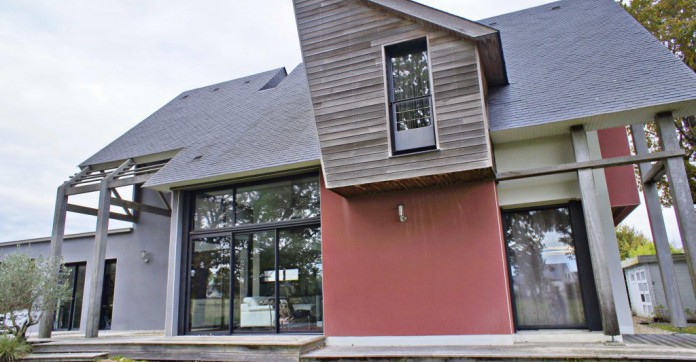 En Images. A vendre : maison d'architecte à une heure de Nantes