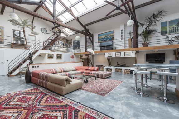 EN IMAGES. A vendre : loft exceptionnel dans un ancien ensemble industriel