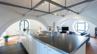 EN IMAGES. A vendre : un ancien couvent transformé en duplex