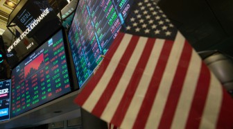 Wall Street ouvre en baisse au lendemain de nouveaux records