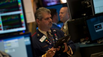 Wall Street ouvre en ordre dispersé après des indicateurs en demi-teinte
