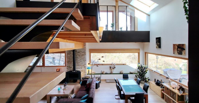EN IMAGES. A vendre : maison contemporaine avec vue sur les Alpes à Annecy