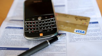 Banque mobile: plus de 90.000 comptes C-zam ouverts en 6 mois