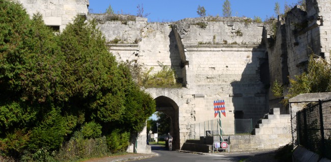 Rachat de crédit Coucy-le-Château-Auffrique