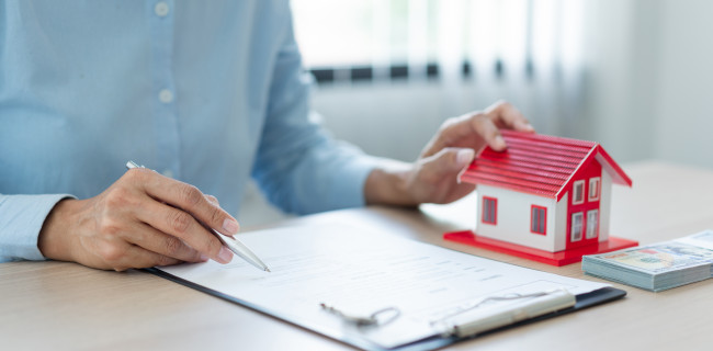 Comment reporter les mensualités de son crédit immobilier ?