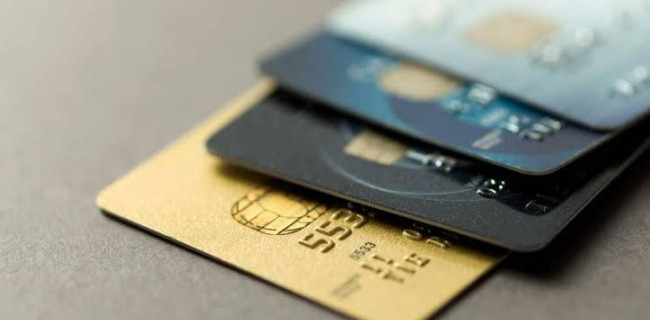 Gold Mastercard ou Visa Premier : laquelle choisir ?