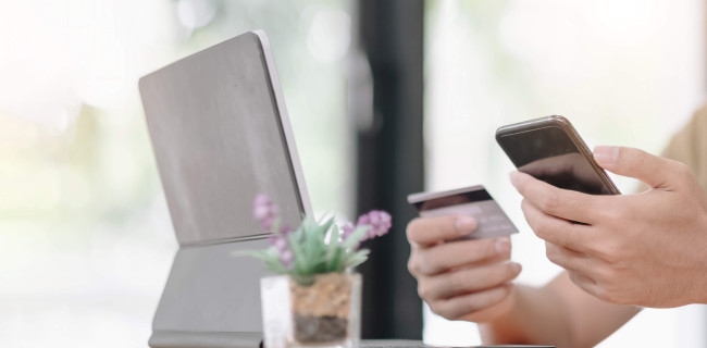 Mooncard : carte et compte professionnel, tarifs et avis